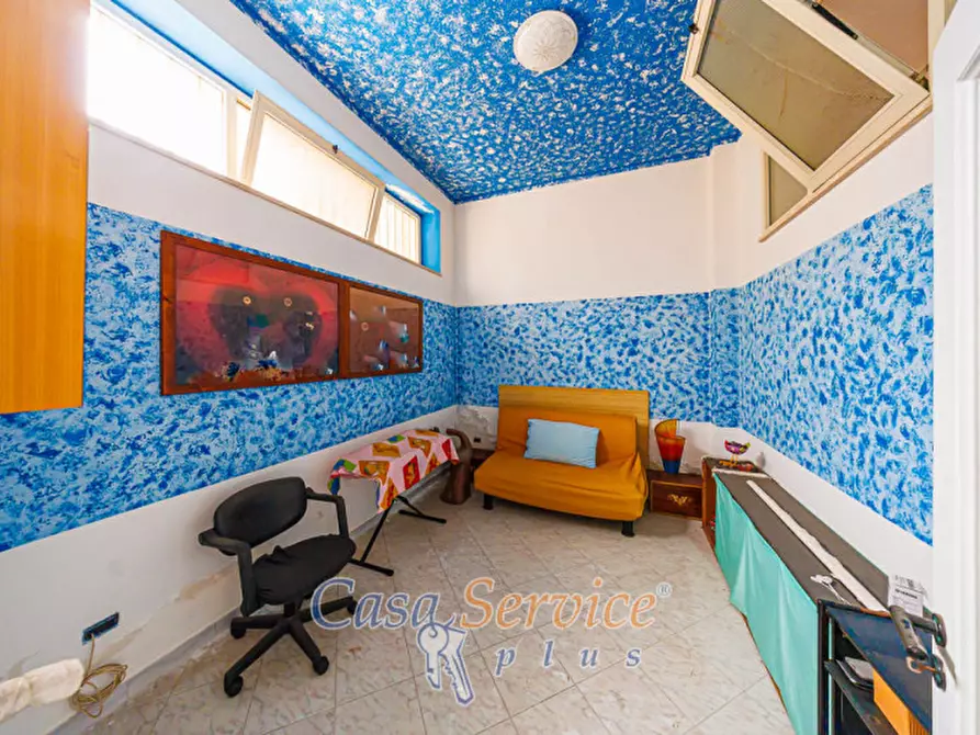 Immagine 26 di Laboratorio in vendita  in Via Martiri d'Ungheria a Ugento