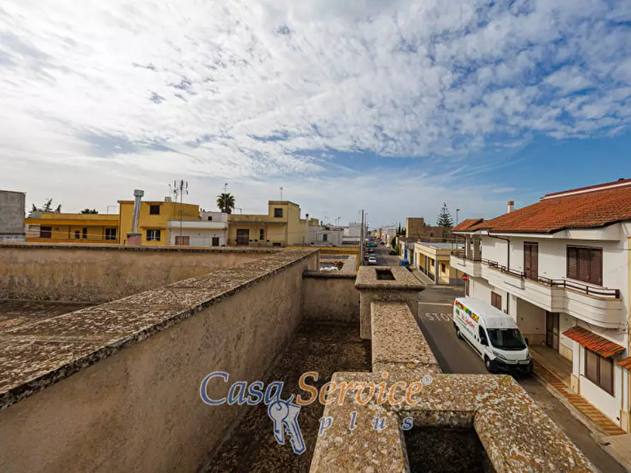 Immagine 34 di Laboratorio in vendita  in Via Martiri d'Ungheria a Ugento