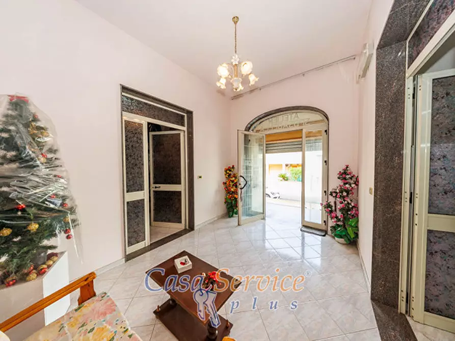 Immagine 43 di Laboratorio in vendita  in Via Martiri d'Ungheria a Ugento