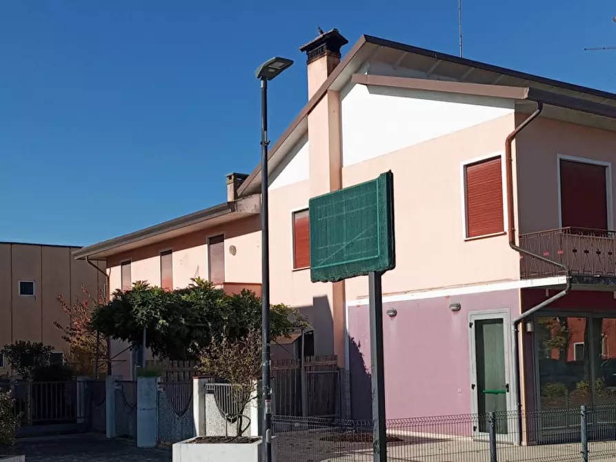 Immagine 16 di Casa indipendente in vendita  a Resana