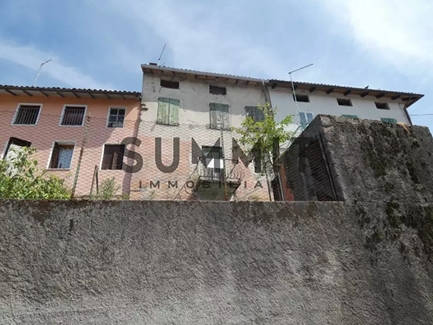 Immagine 1 di Rustico / casale in vendita  a Schio