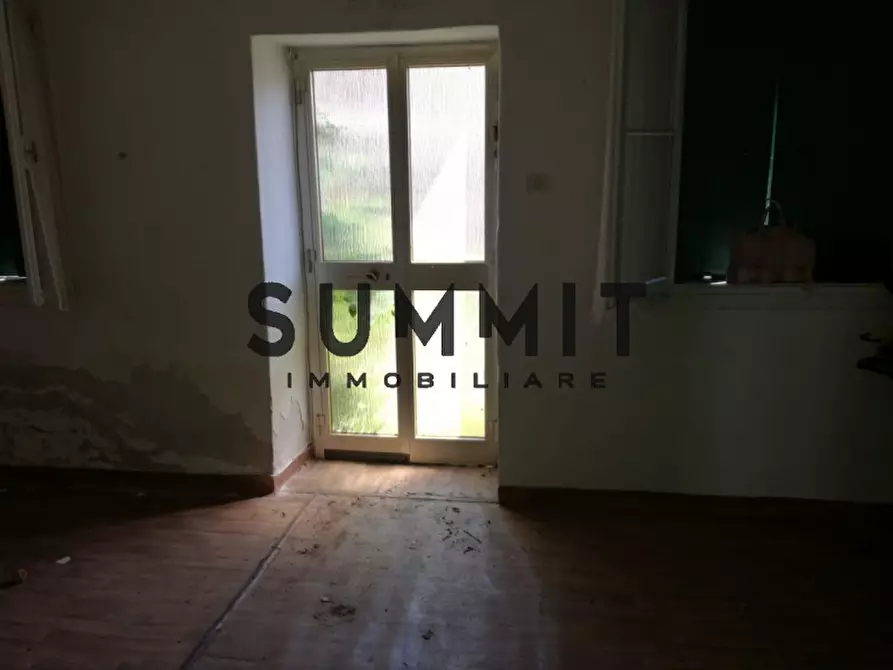 Immagine 8 di Rustico / casale in vendita  a Schio