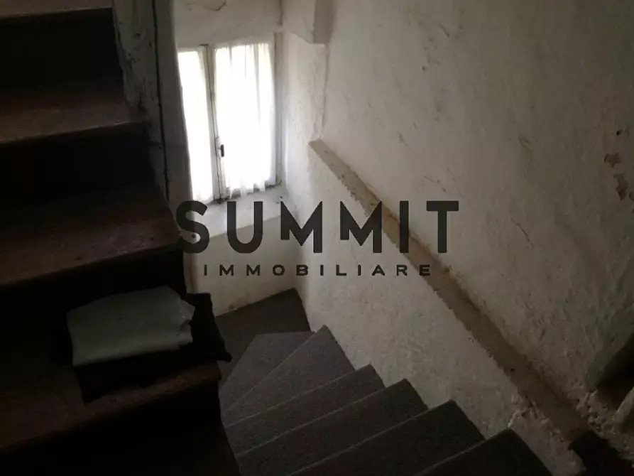 Immagine 11 di Rustico / casale in vendita  a Schio