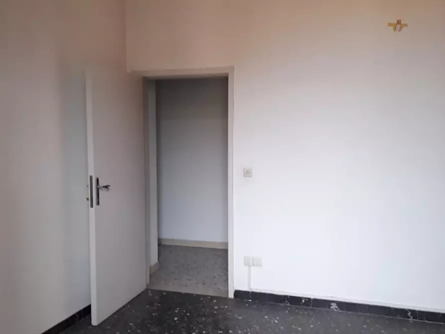 Immagine 1 di Appartamento in vendita  in via della casella a Firenze