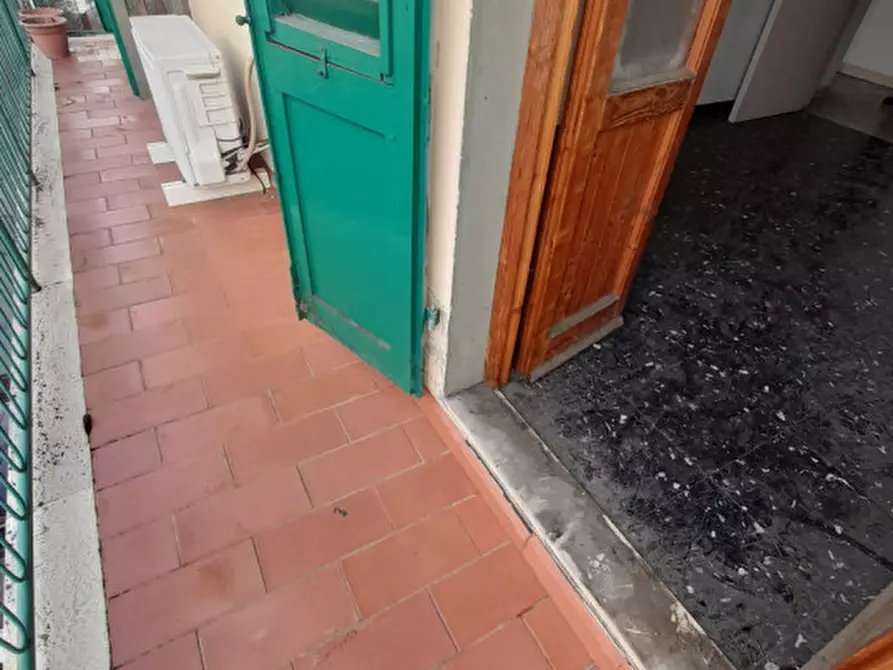 Immagine 1 di Appartamento in vendita  in via della casella a Firenze