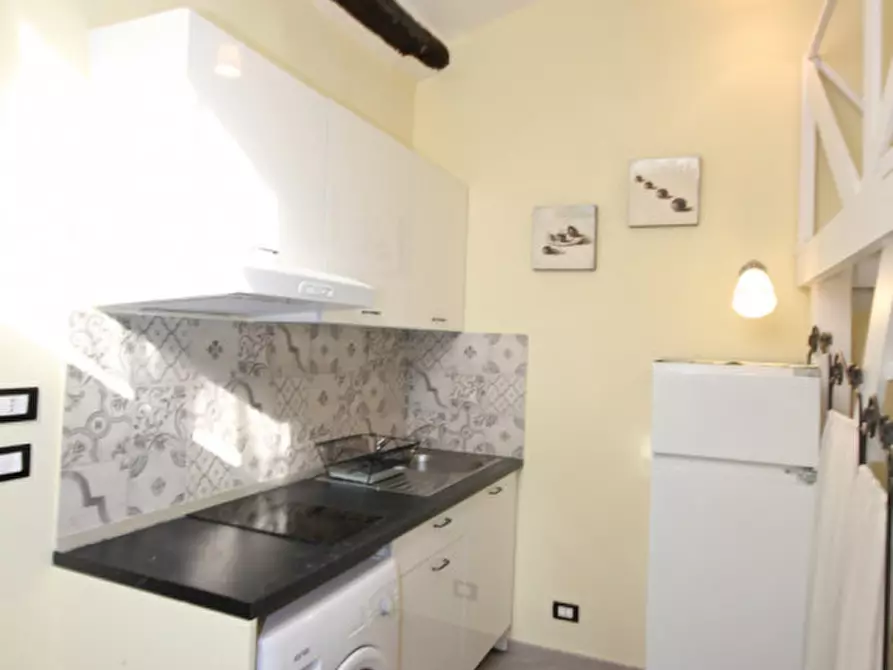 Immagine 8 di Monolocale in affitto  in via Macelli di Soziglia a Genova