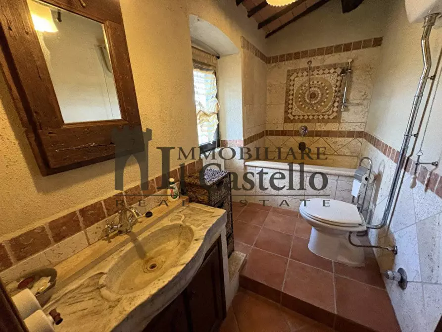 Immagine 10 di Villetta a schiera in vendita  in Località Pineta a Castiglione Del Lago