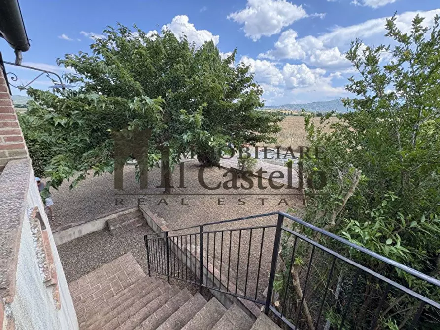 Immagine 15 di Villetta a schiera in vendita  in Località Pineta a Castiglione Del Lago