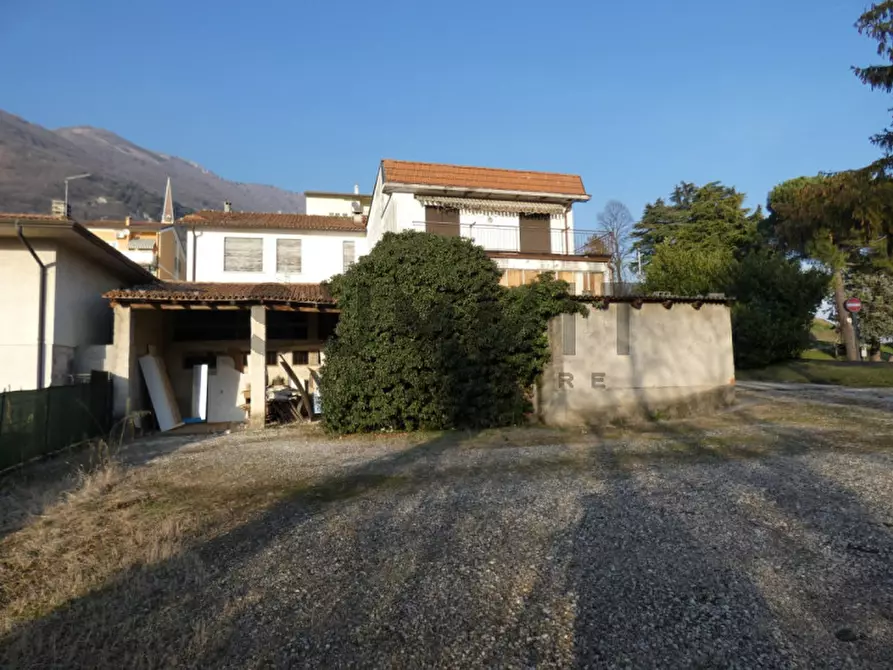 Immagine 3 di Casa bifamiliare in vendita  in Via Della Stamperia a Santorso