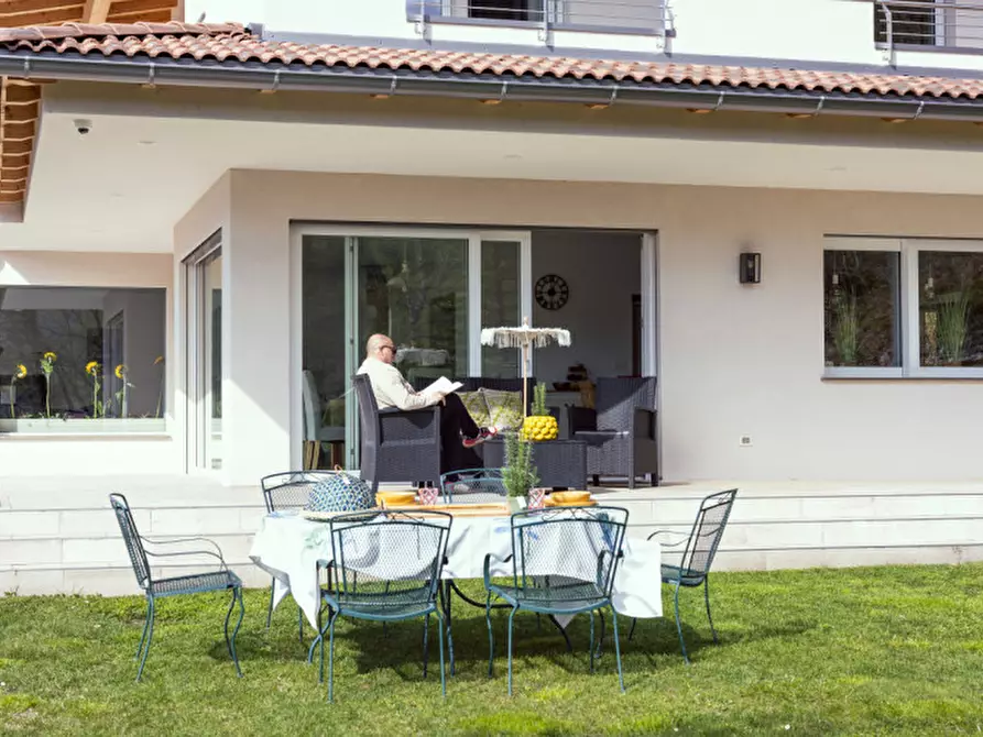 Immagine 4 di Villa in vendita  in via torricelle a Trento