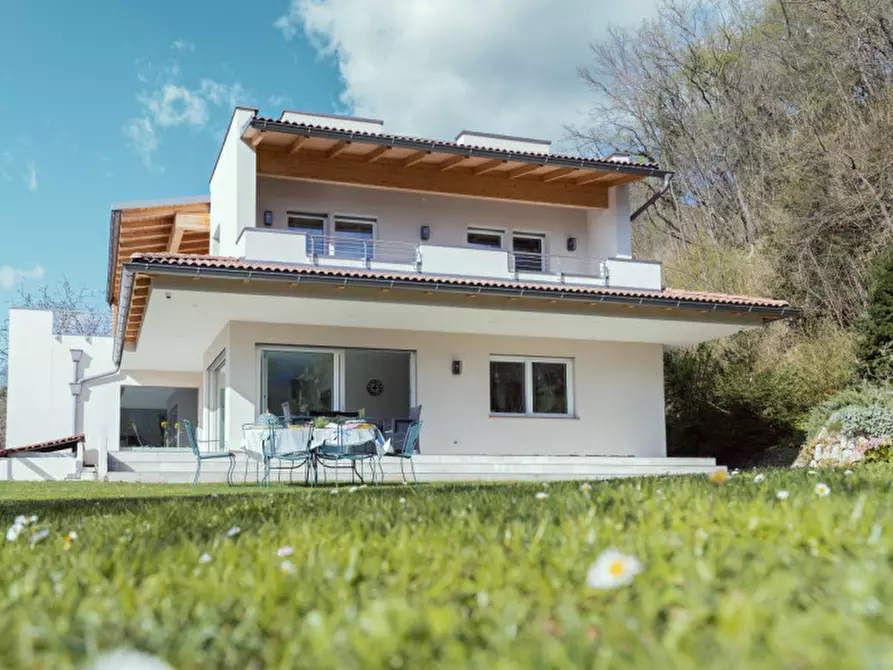 Immagine 5 di Villa in vendita  in via torricelle a Trento