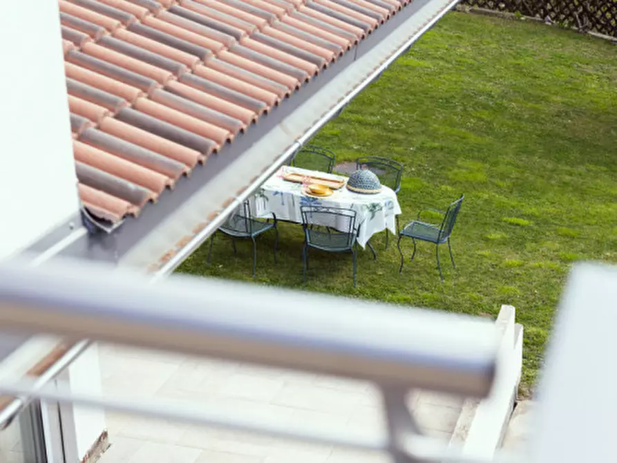 Immagine 9 di Villa in vendita  in via torricelle a Trento