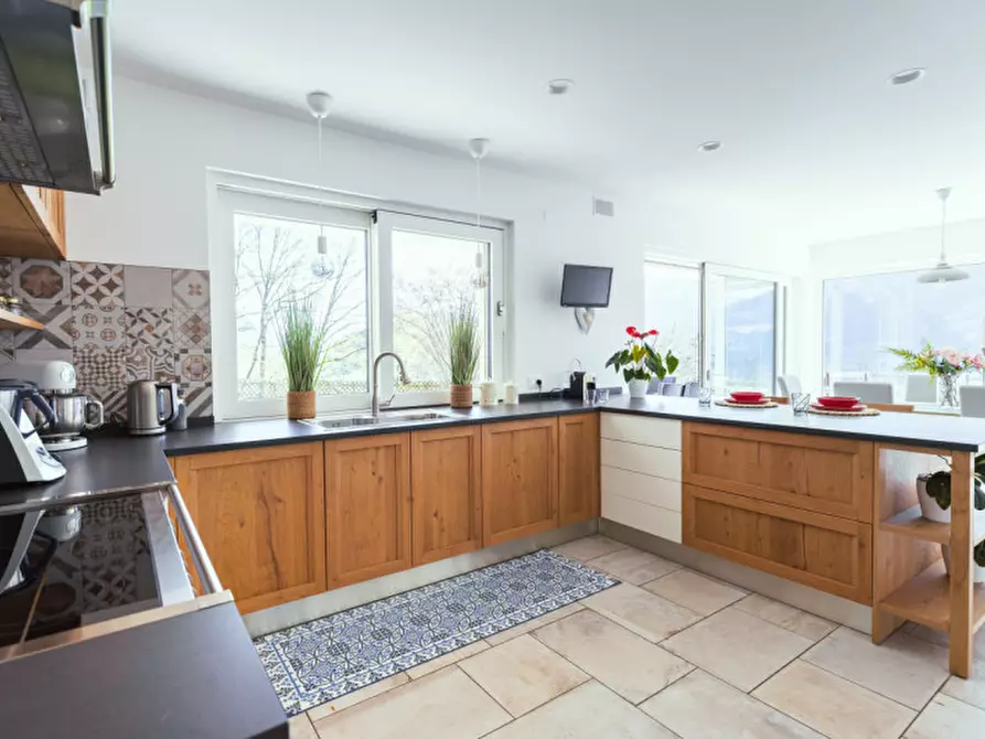 Immagine 15 di Villa in vendita  in via torricelle a Trento