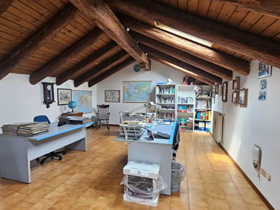 Immagine 1 di Ufficio in affitto  in Via Umberto I a Casalserugo