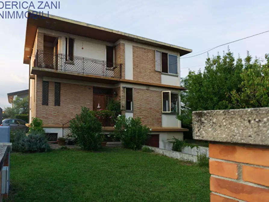 Immagine 1 di Casa indipendente in vendita  in via cristoforo colombo a Castelfranco Veneto