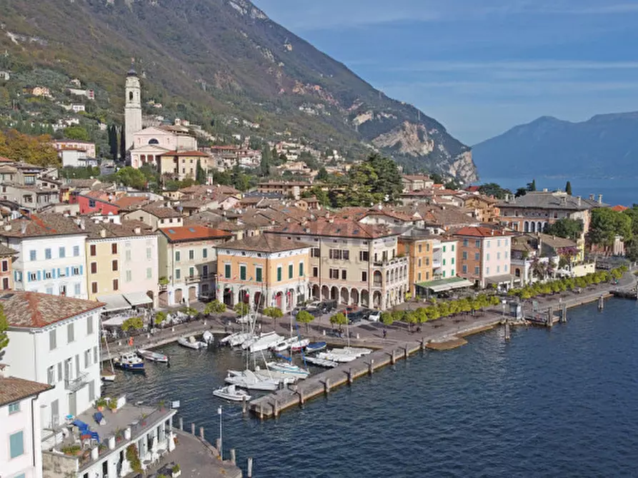Immagine 27 di Casa indipendente in vendita  in Via Fontana a Gargnano