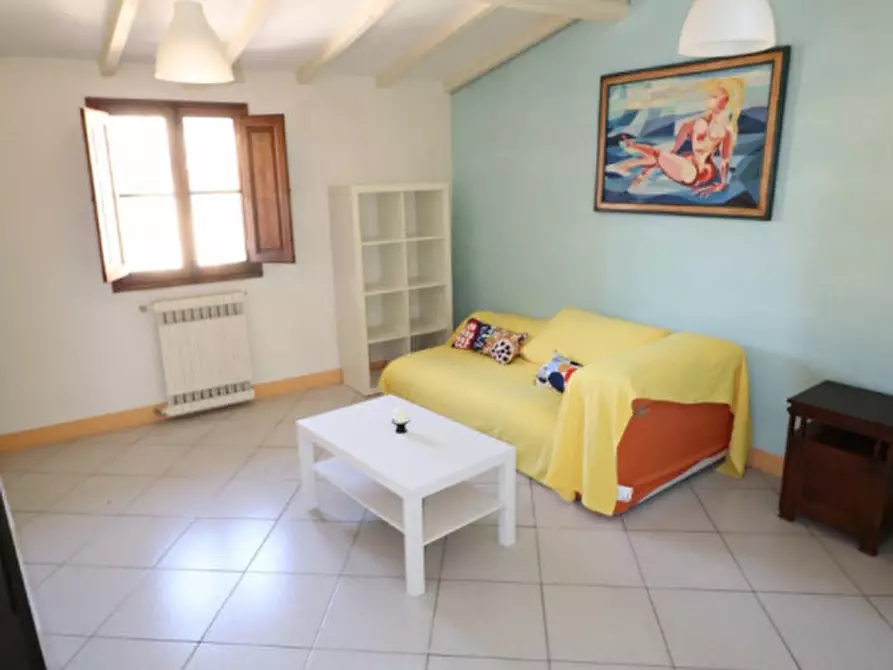 Immagine 2 di Appartamento in vendita  in via Isidoro del Lungo a Montevarchi