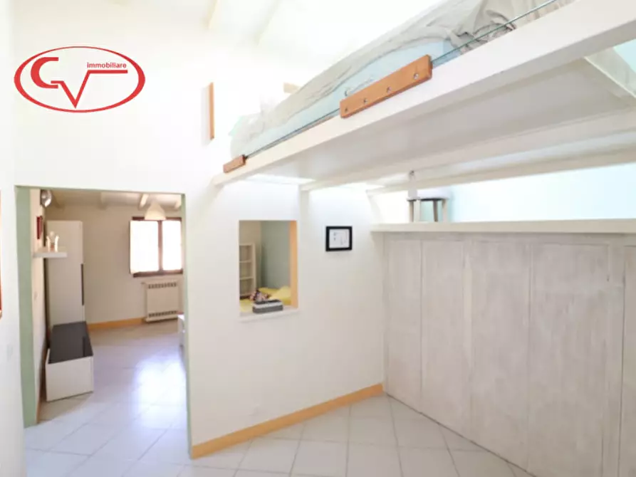 Immagine 15 di Appartamento in vendita  in via Isidoro del Lungo a Montevarchi