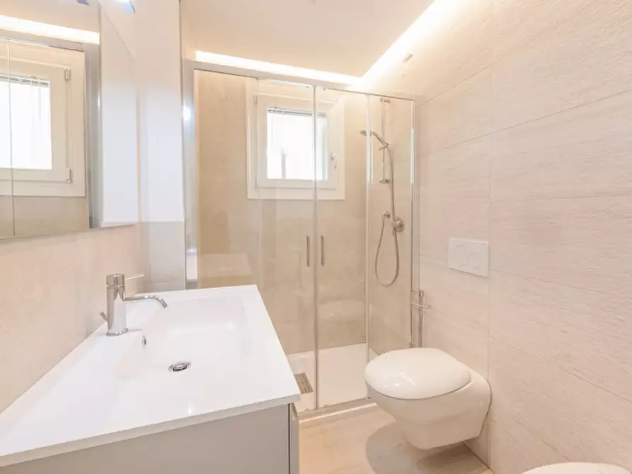 Immagine 18 di Appartamento in vendita  a Jesolo