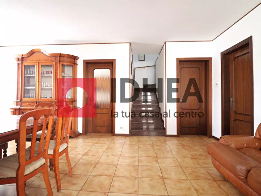 Immagine 3 di Casa bifamiliare in affitto  in Via Monte Grappa a Villorba