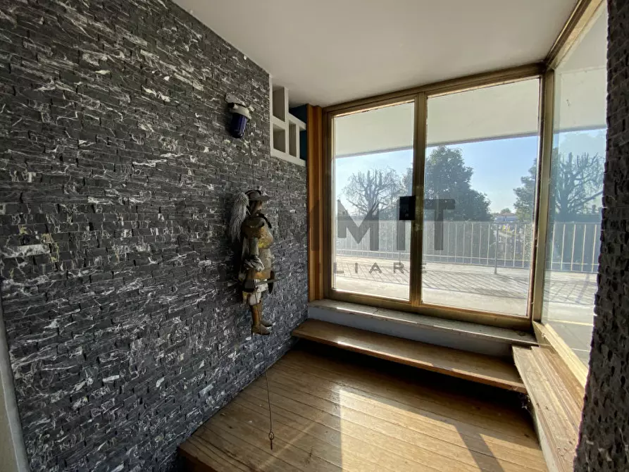 Immagine 11 di Villa in vendita  a Schio