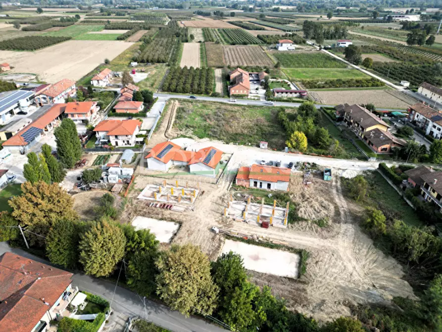 Immagine 9 di Villa in vendita  in Via XI Febbraio snc a Magliano Alfieri