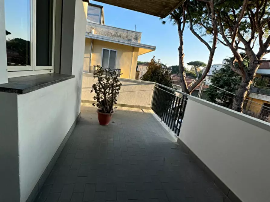 Immagine 12 di Attico in vendita  in viale garibaldi a Riccione