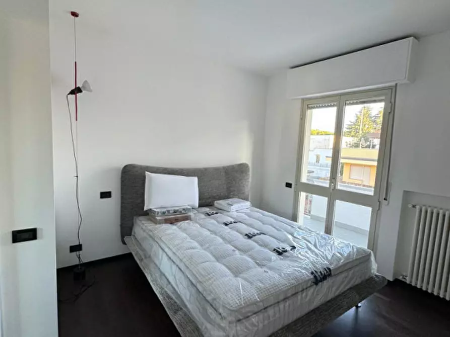 Immagine 27 di Attico in vendita  in viale garibaldi a Riccione