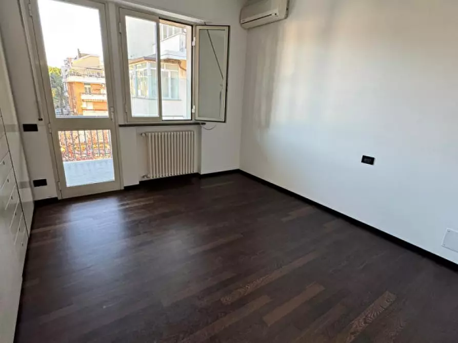 Immagine 28 di Attico in vendita  in viale garibaldi a Riccione