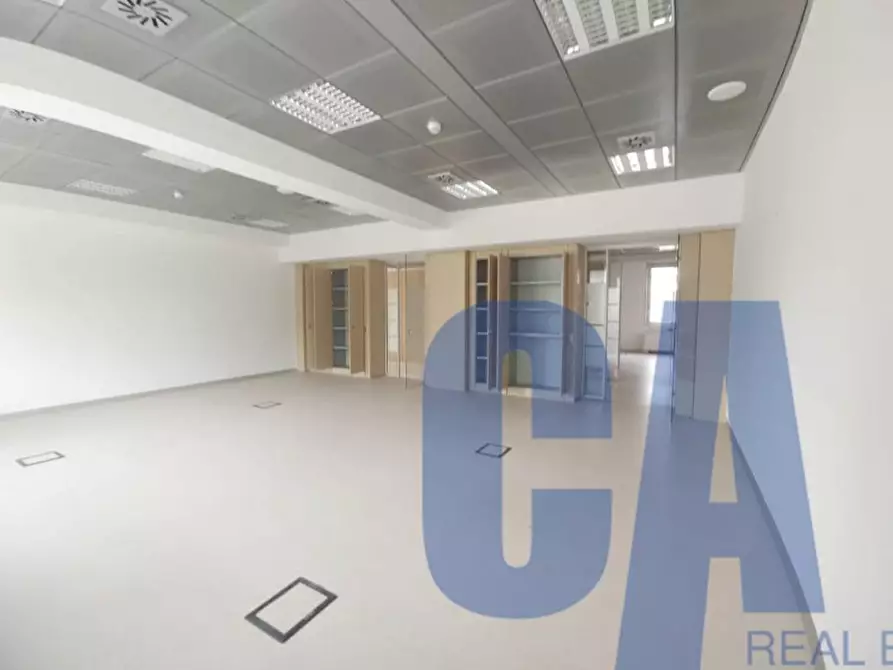 Immagine 6 di Palazzo in affitto  in VIA MILANO a San Donato Milanese