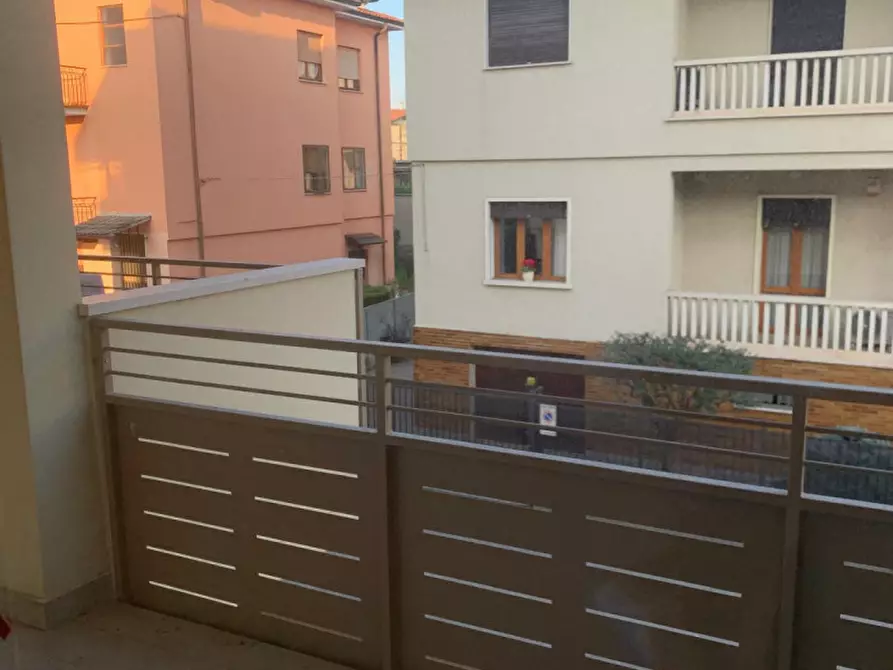 Immagine 3 di Appartamento in vendita  in via Farini a Vicenza