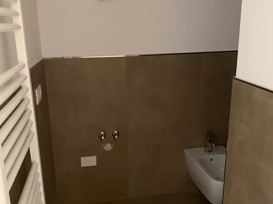 Immagine 9 di Appartamento in vendita  in via Farini a Vicenza