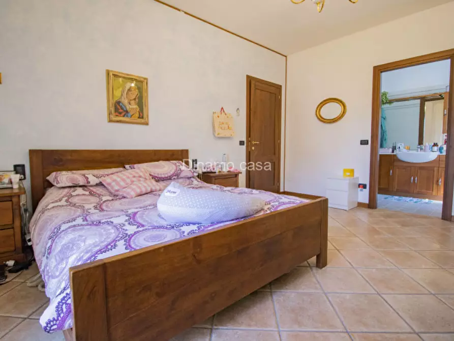 Immagine 8 di Casa indipendente in vendita  a Prato