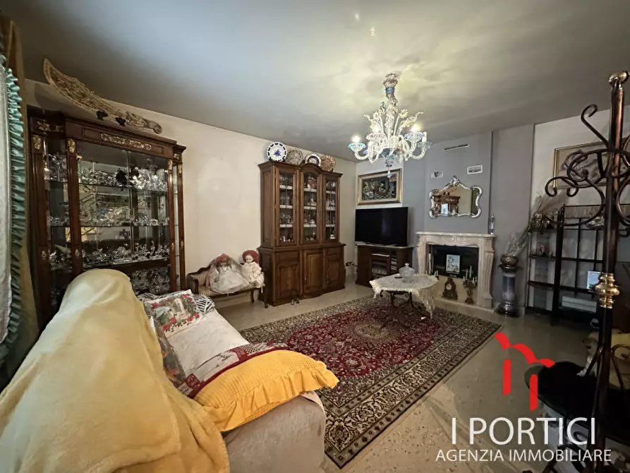 Immagine 5 di Casa bifamiliare in vendita  in Via Guglielmo Marconi a Massanzago