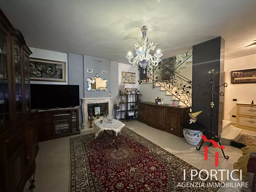 Immagine 6 di Casa bifamiliare in vendita  in Via Guglielmo Marconi a Massanzago