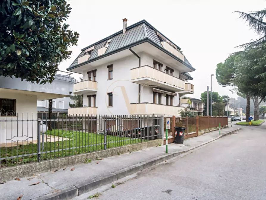 Immagine 28 di Appartamento in vendita  in Via Parisotto 5 a Padova