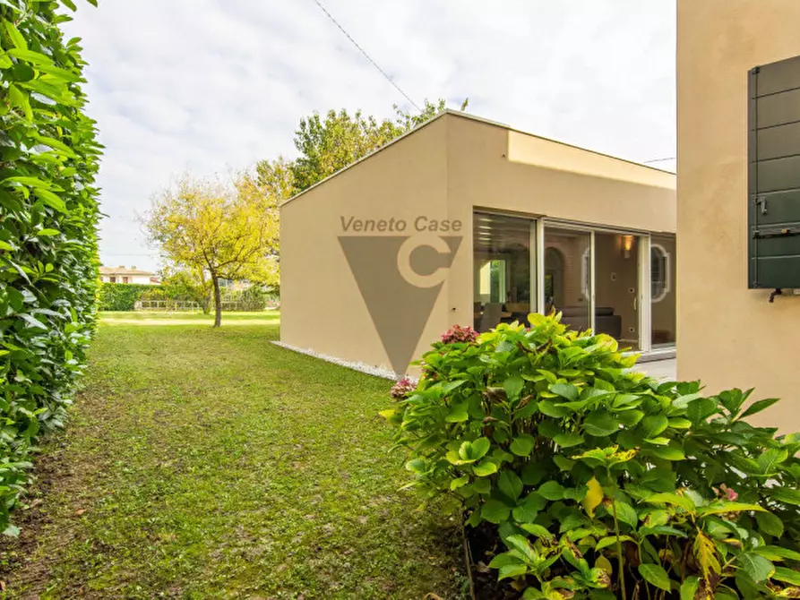 Immagine 8 di Casa indipendente in vendita  in VIA GRAMSCI 38 a Camponogara