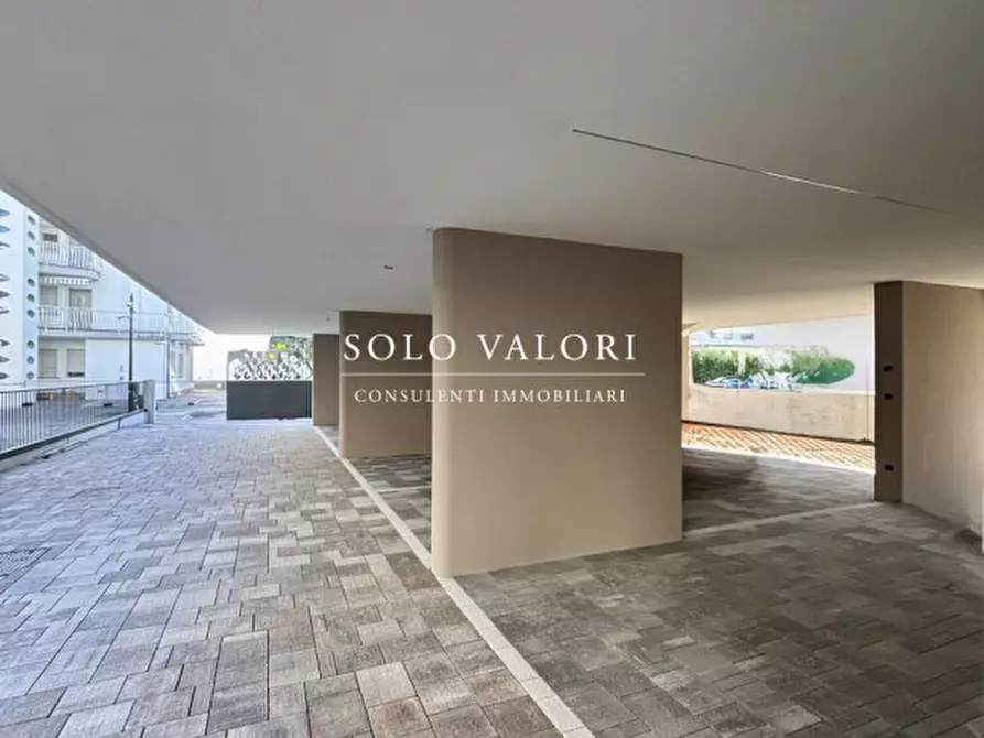 Immagine 12 di Appartamento in vendita  a Jesolo
