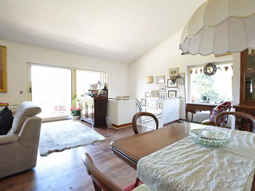 Immagine 6 di Villa in vendita  in Via Clarice Tartufari 161 a Roma