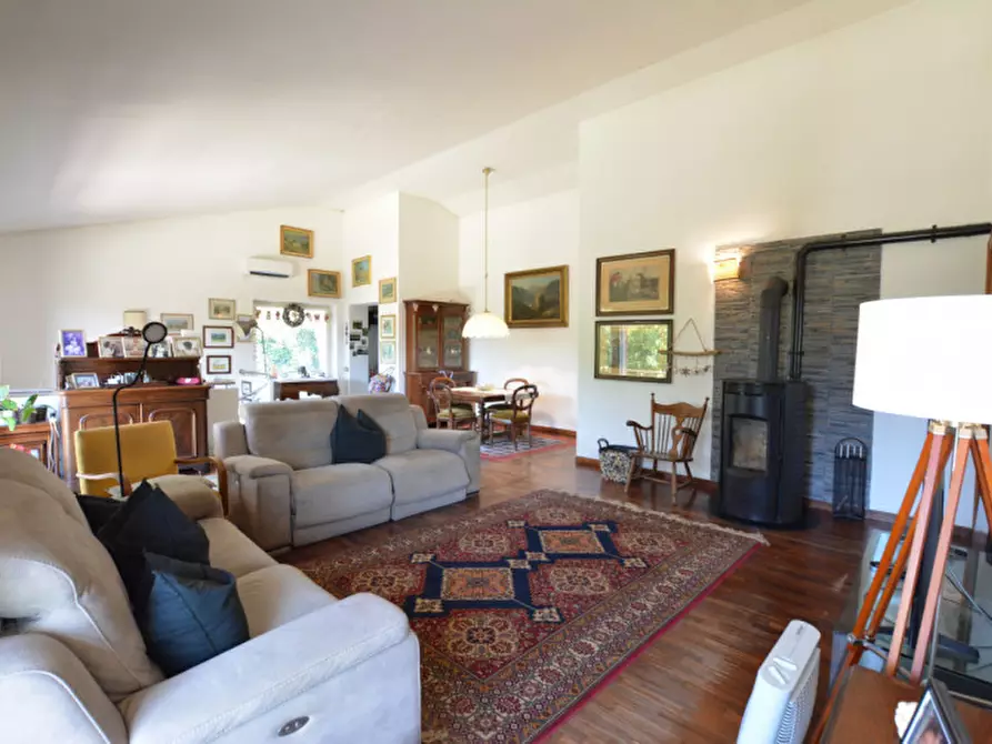 Immagine 13 di Villa in vendita  in Via Clarice Tartufari 161 a Roma