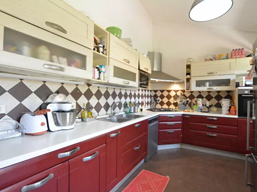 Immagine 14 di Villa in vendita  in Via Clarice Tartufari 161 a Roma