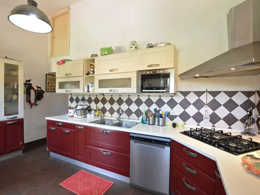 Immagine 15 di Villa in vendita  in Via Clarice Tartufari 161 a Roma