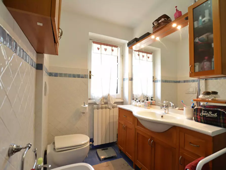 Immagine 22 di Villa in vendita  in Via Clarice Tartufari 161 a Roma