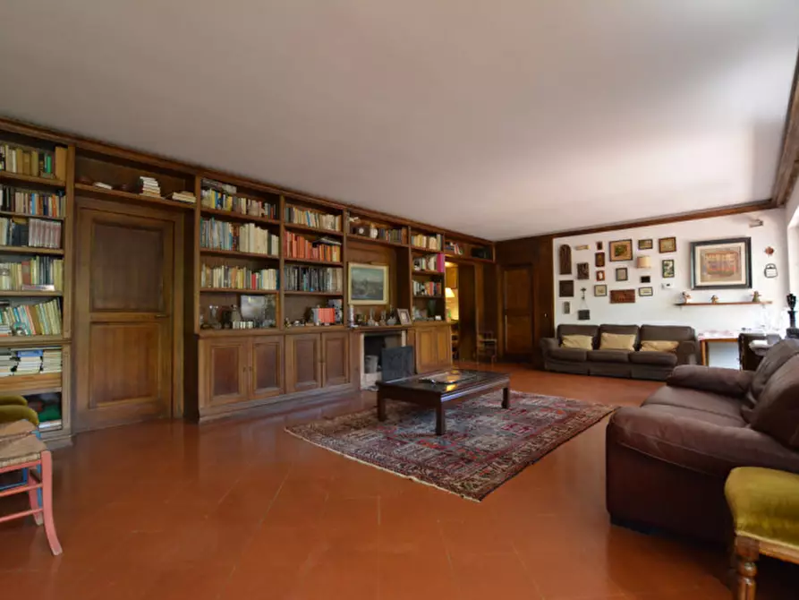 Immagine 29 di Villa in vendita  in Via Clarice Tartufari 161 a Roma