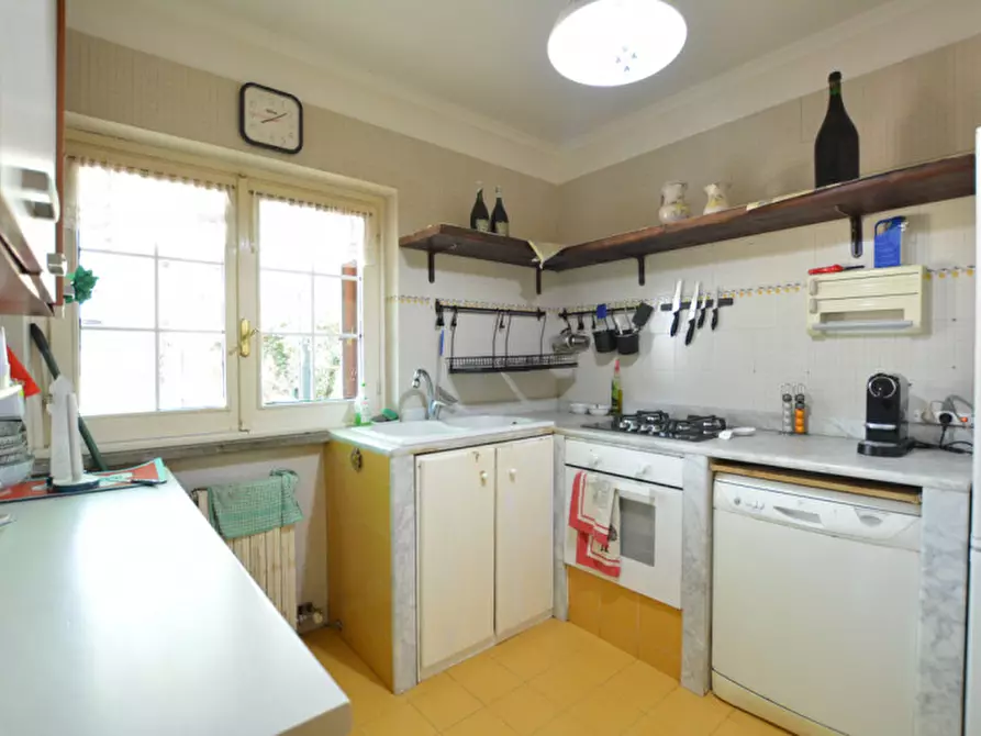 Immagine 40 di Villa in vendita  in Via Clarice Tartufari 161 a Roma