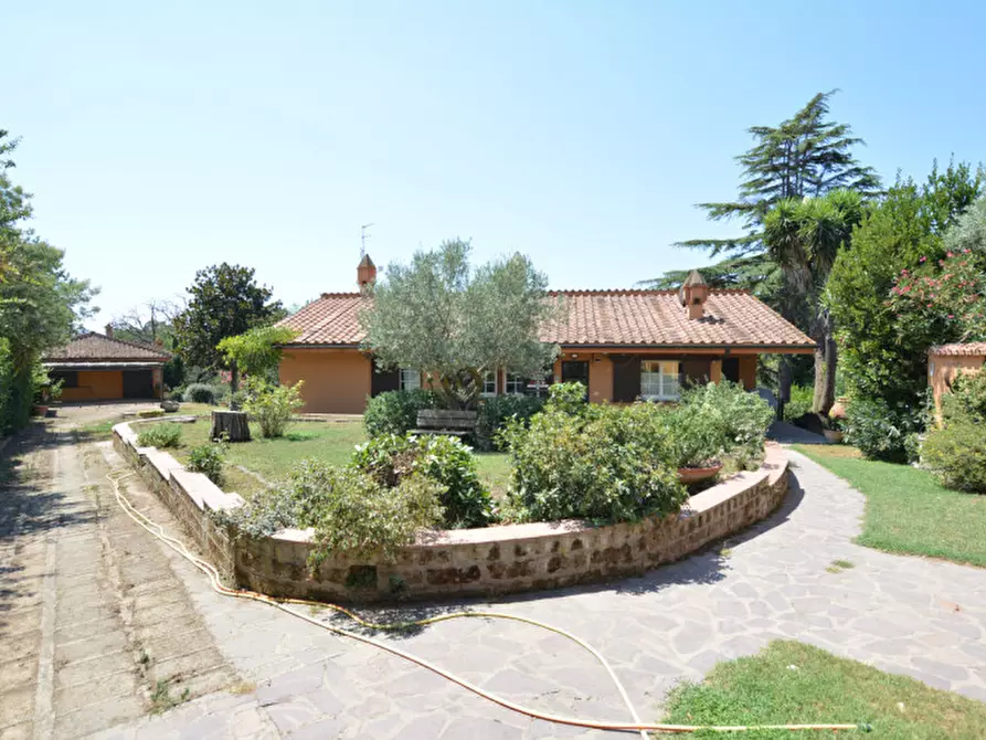 Immagine 53 di Villa in vendita  in Via Clarice Tartufari 161 a Roma