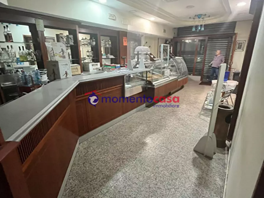 Immagine 15 di Negozio in vendita  in via sbarre centrali a Reggio Di Calabria