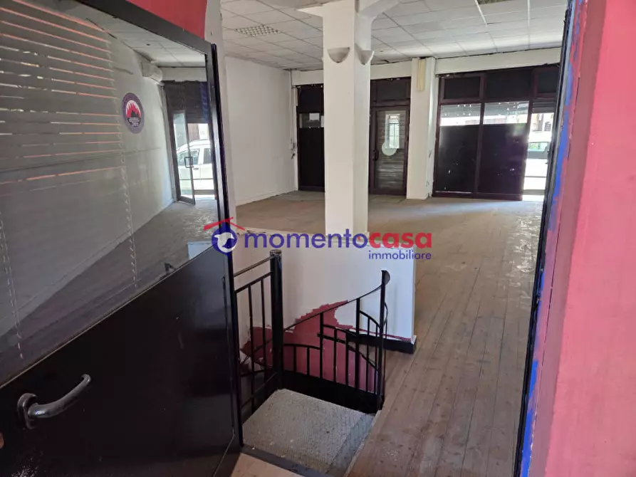 Immagine 6 di Magazzino in vendita  in via scala di giuda a Reggio Di Calabria