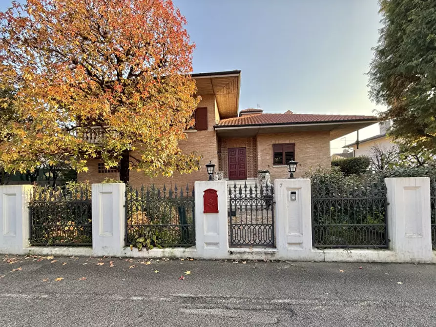 casa indipendente in vendita a Caldogno