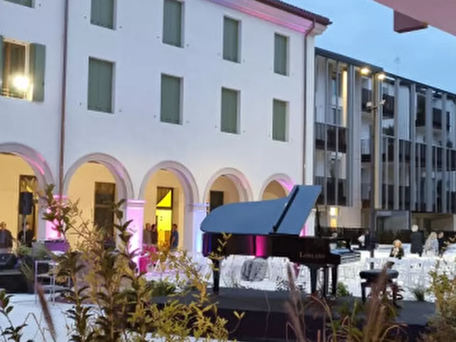 Immagine 4 di Attico in vendita  a Castelfranco Veneto